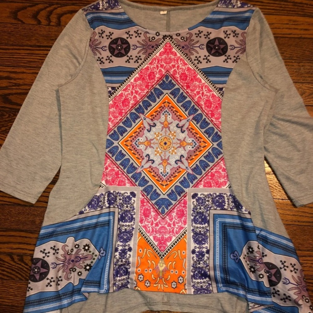 Printed Blouse with High-Low hem